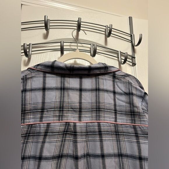 Ugg women’s large pink blue plaid button front pajama top like new - Picture 4 of 13